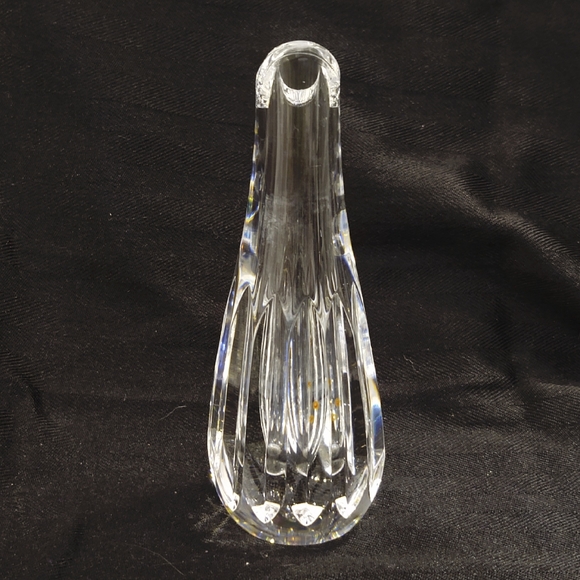 Baccarat Mid-Century Modern Crystal Albane Teardrop Bud Vase - Picture 7 of 8